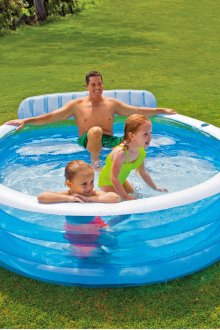 Надуваем басейн с меки страни