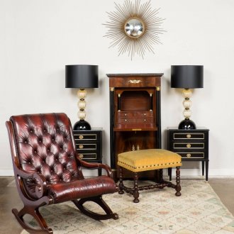 Тесен дървен секретар