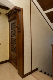 Дъбова врата със стъкло