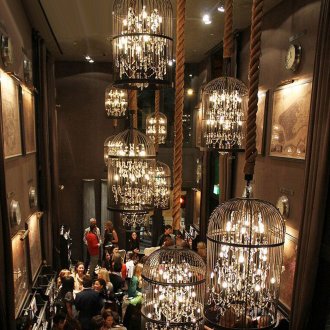 Дизайнерски полилей със свещи