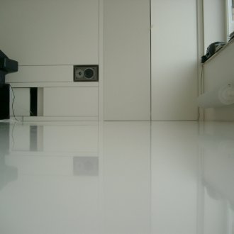 Диван с бял лофт