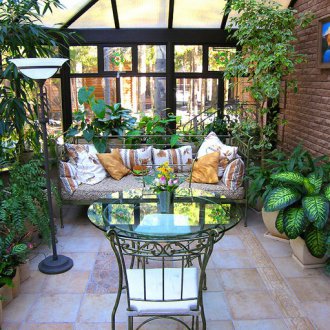 Проект на дървена къща с веранда