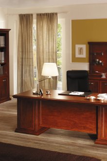 Централен офис в класически стил