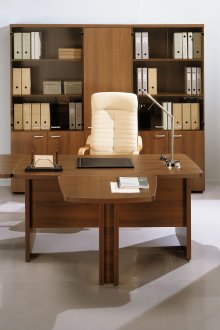 Орехов паркет