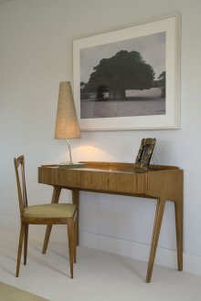 Side table bureau