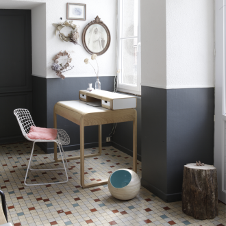 Desk table in modern design