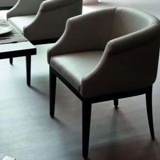 Кръгъл гръб полу-стол