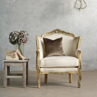 Резбован половин стол