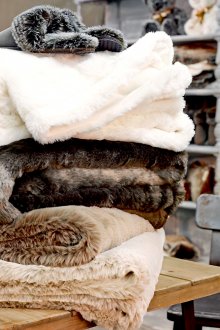 Кожени одеяла в интериора