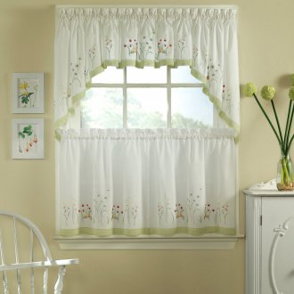 Класически завеси с ламбрекен