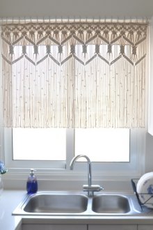 Завеси от нишки в стил кафе