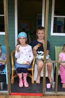 Селски мебели