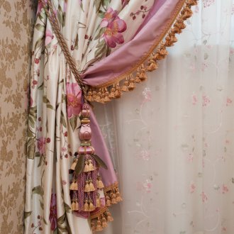 Бежова врата от пепел