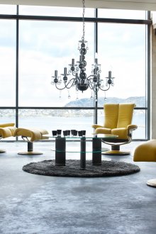 노란색 안락 의자