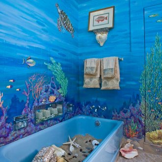 Фото плочка с риба в банята