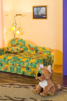 Черен диван