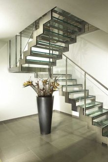 Трева в интериора на апартамента