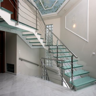 Завеса от стъклена мъниста