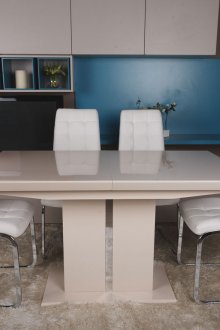 Elysium Бежов тапет