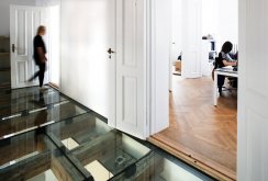 Glass floor on beams