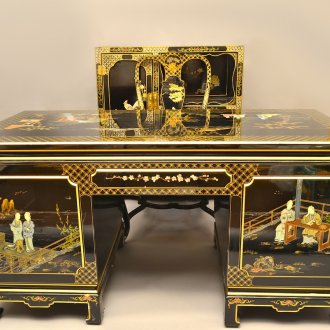 Китайски вентилатор на стената в интериора