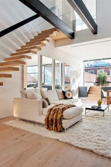 Минималистичен лъскав под