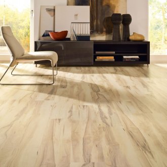 Ламинат в интериора на хола