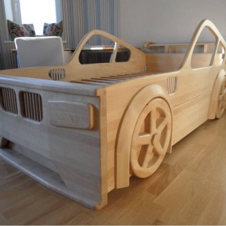 Детска леглова кола със страни