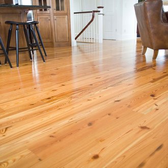 Боров под в къщата