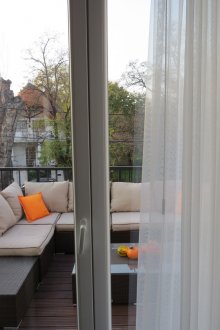 Ъглов диван на балкона