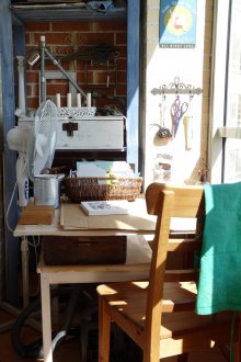 Балконът може да служи като лична работилница.