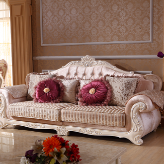 Солиден бароков диван