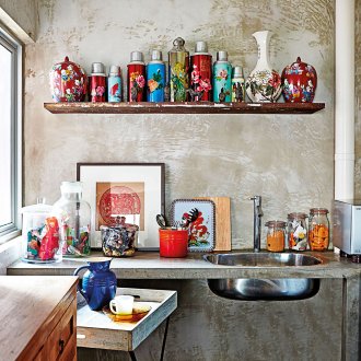 Кухненски рафт трябва да допълва оригиналния стил на вашата кухня