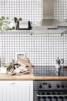 Широк метален кухненски рафт