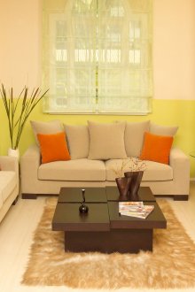 Ярък дизайн на хол