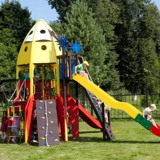 Детска площадка под формата на ракета