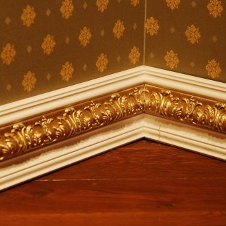 Широк плот с позлата