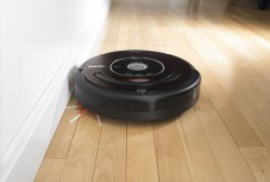 Black Robot Vacuum Cleaner