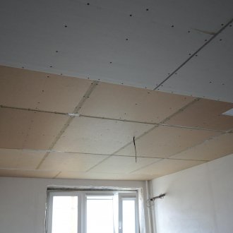 Soundproofing siling dengan drywall