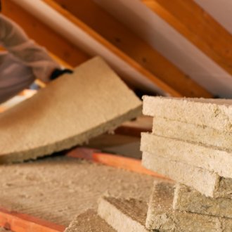 Meletakkan bahan kalis bunyi