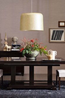 Тъмно скрин в трапезарията