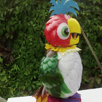 Папагал от пластмасова бутилка