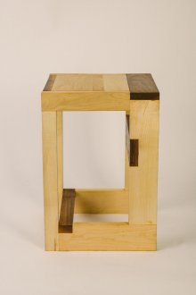 Лаконичен дизайн стол