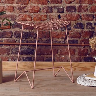 Минималистичен стол