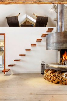 Кухня-хол с камина в имението