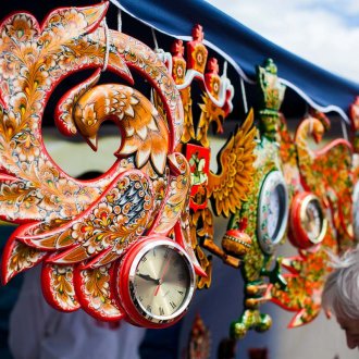 Khokhloma рисуван часовник