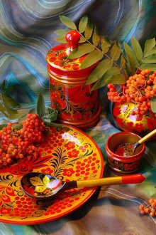 Khokhloma рисува ястия