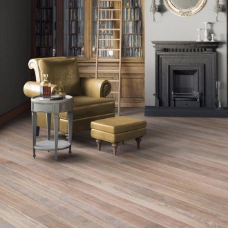 Диагонален ламинат във вътрешността на къщата