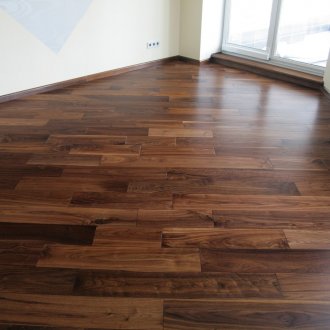 Диагонална ламинатна дъска