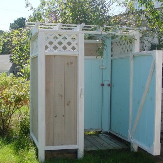 Кабина с градински душ